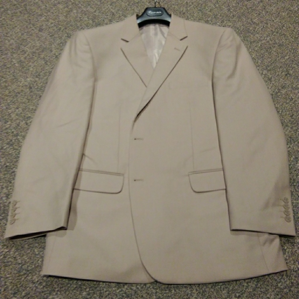 Mr. Tux Groomsmen Suit